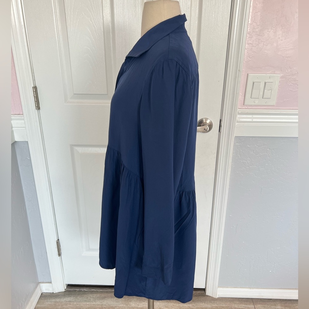 Lafayette‎ 148 New York Blue Silk Button Up Blouse Size M - Picture 5 of 12